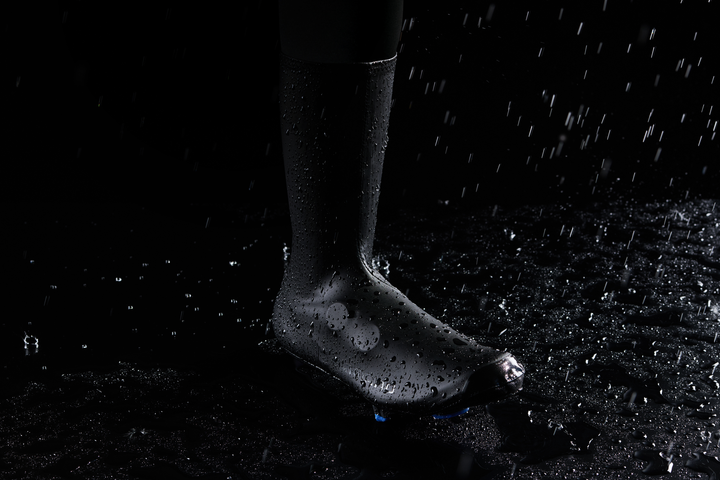 DUALフィット レインシューズカバー – シマノ《公式》サイクリング