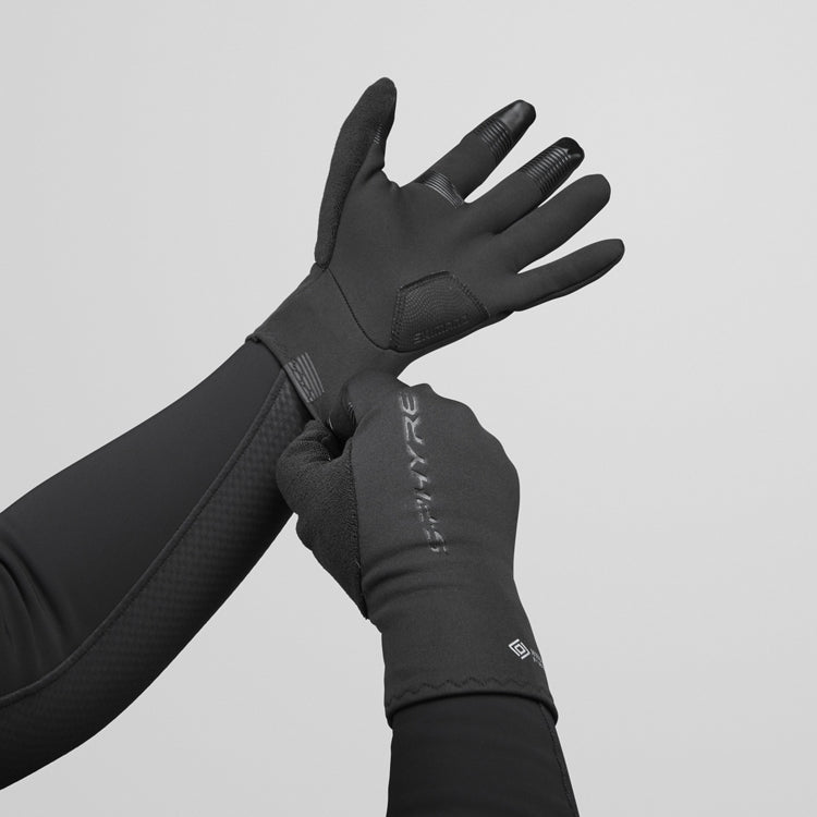 シマノS-PHYRE冬用上下セット、グローブ、ソックス、ネックウォーマー付 シマノS-PHYRE 冬ウェア上下セット、グローブ、ソックス、ネック