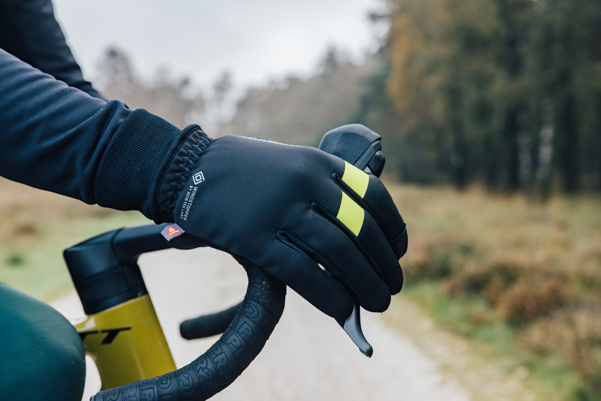 #カラー_ブラック/イエロー