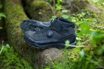 #カラー_ブラック